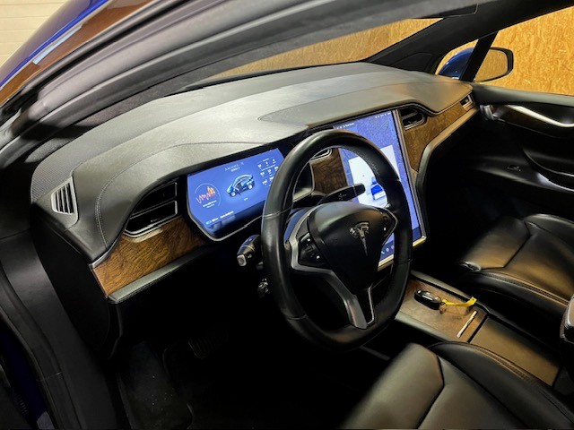 Tesla Model X 100d