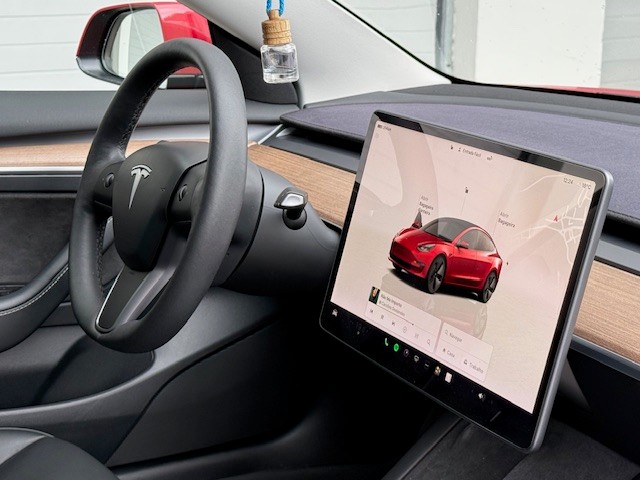 Tesla Model 3 Sr +