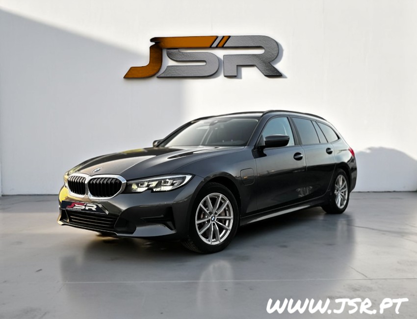 BMW 330e Touring Corporate