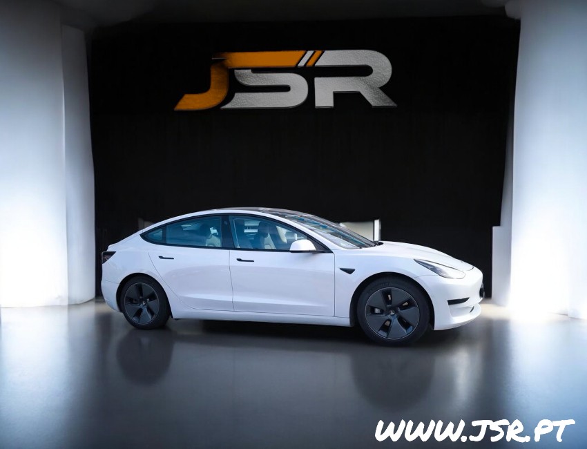 Tesla Model 3 Sr+