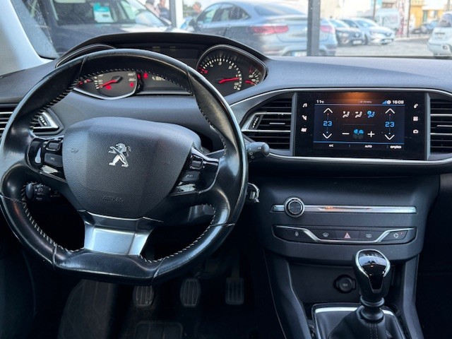 Peugeot 308 1.5 Bluehdi Business Line