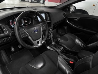 Volvo V40 R- Design